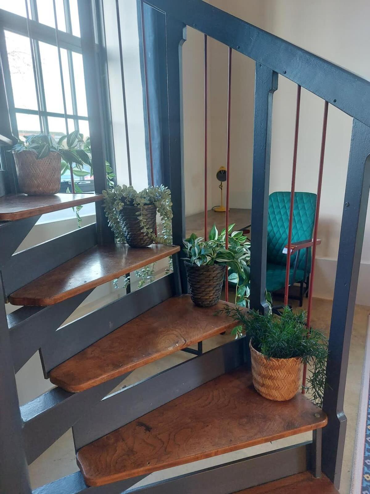 Converted Factory Loft Apartment ブリストル エクステリア 写真