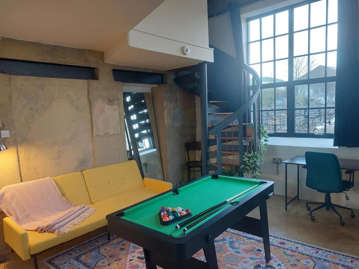 Converted Factory Loft Apartment ブリストル エクステリア 写真